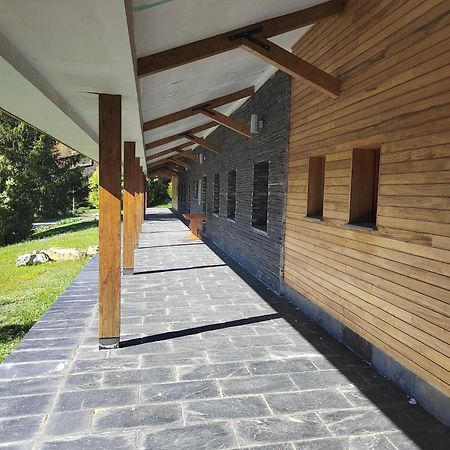 Kyomu Resort Hostel Velilla del Rio Carrion エクステリア 写真