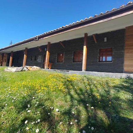 Kyomu Resort Hostel Velilla del Rio Carrion エクステリア 写真