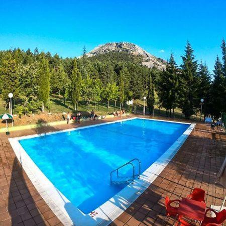Kyomu Resort Hostel Velilla del Rio Carrion エクステリア 写真