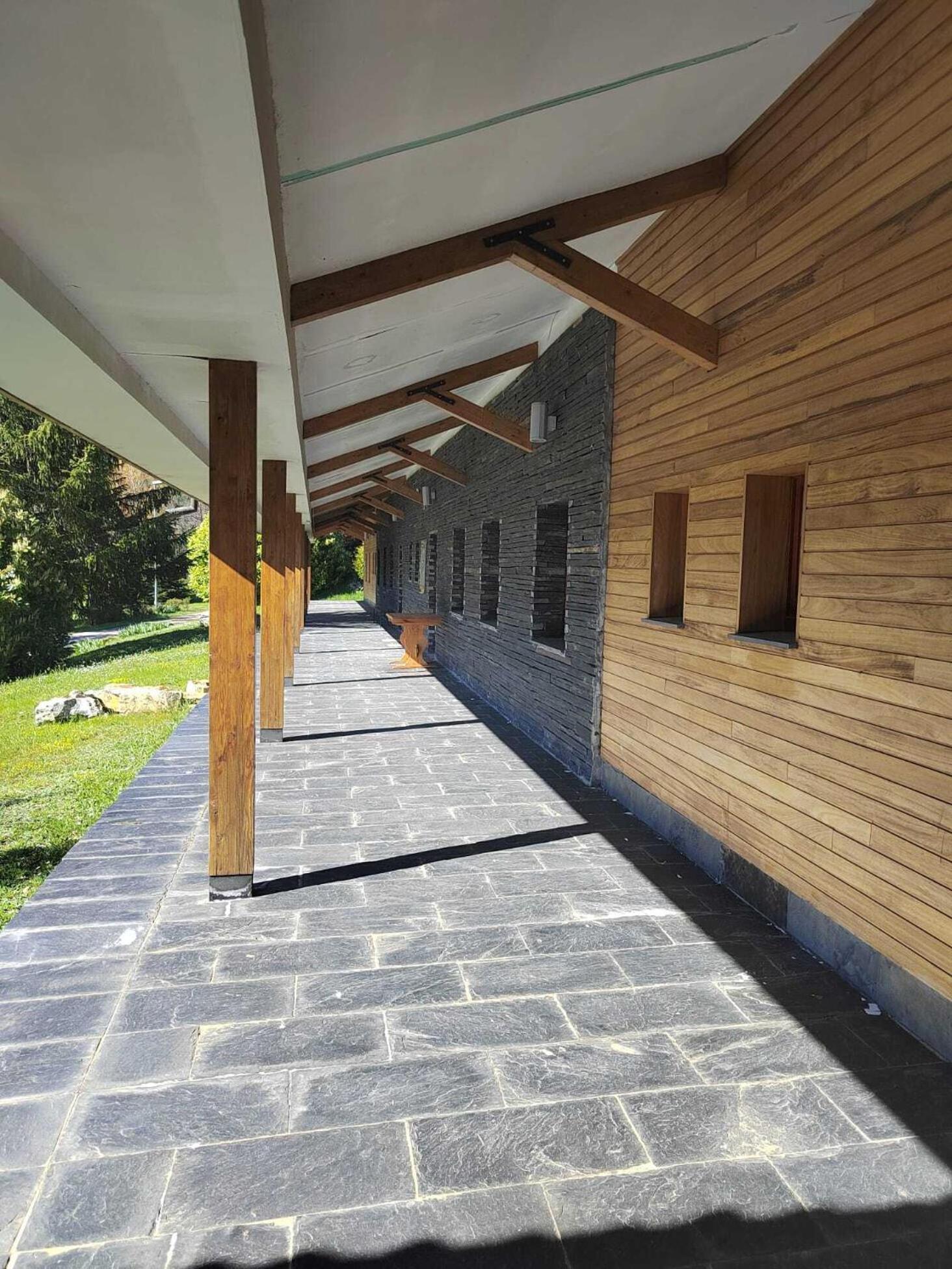 Kyomu Resort Hostel Velilla del Rio Carrion エクステリア 写真